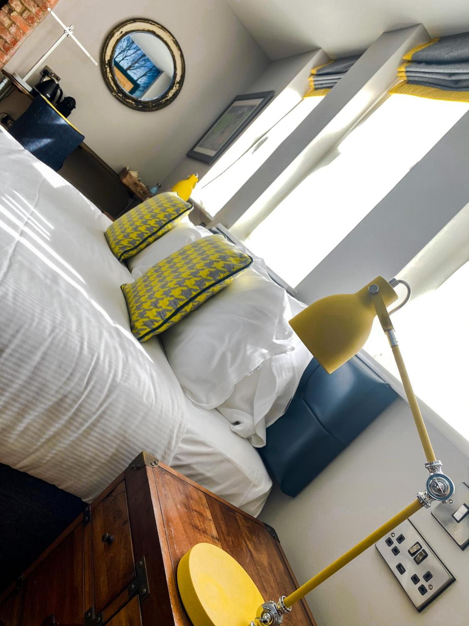 Hotel Helen Browning'S Royal Oak Swindon Habitación foto